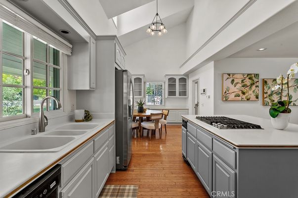 Dining room, Interior, Kitchen, Pendant Lights, Recessed Lighting, Wood Texture Flooring