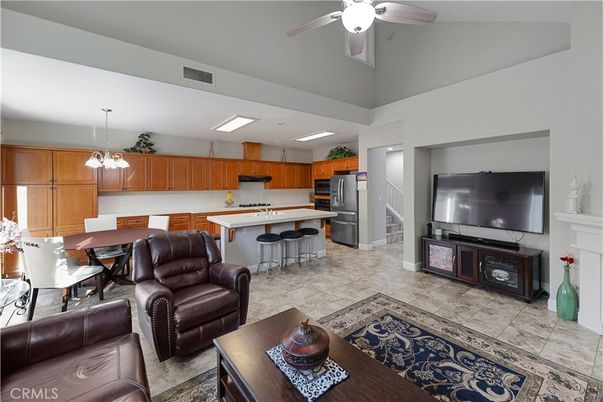 Dining room, Interior, Kitchen, Pendant Lights, Recessed Lighting, Stainless Steel Appliances