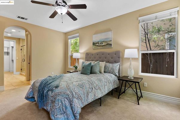 Bedroom, Interior, Recessed Lighting