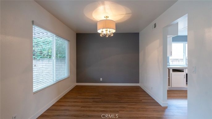 Chandelier, Empty room, Interior, Wood Texture Flooring