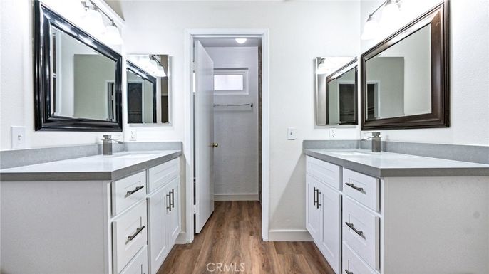 Bathroom, Dual Sink Vanities, Interior, Wood Texture Flooring