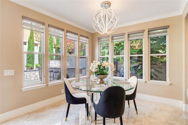 Chandelier, Dining room, Interior