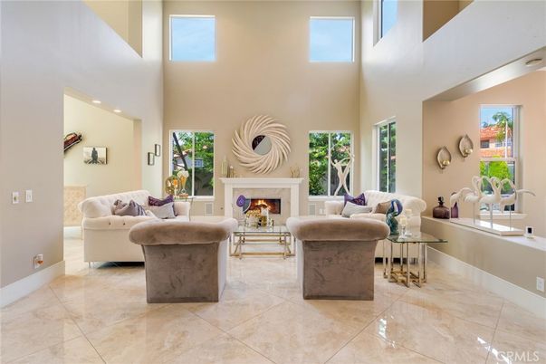 Fireplace, Interior, Living room, Recessed Lighting