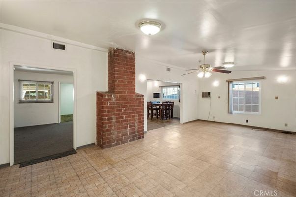 Dining room, Empty room, Interior