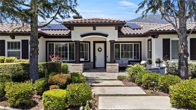 Exterior, Facade, Solar Panels, Mediterranean