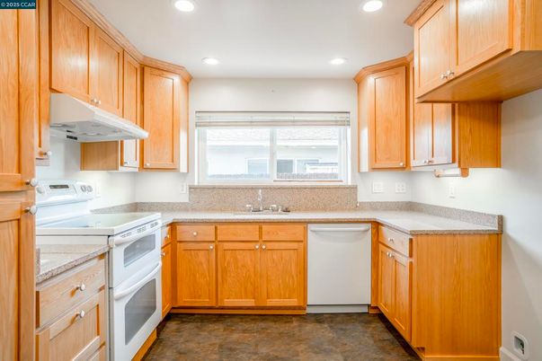 Interior, Kitchen, Recessed Lighting