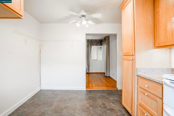 Empty room, Interior, Kitchen, Wood Texture Flooring