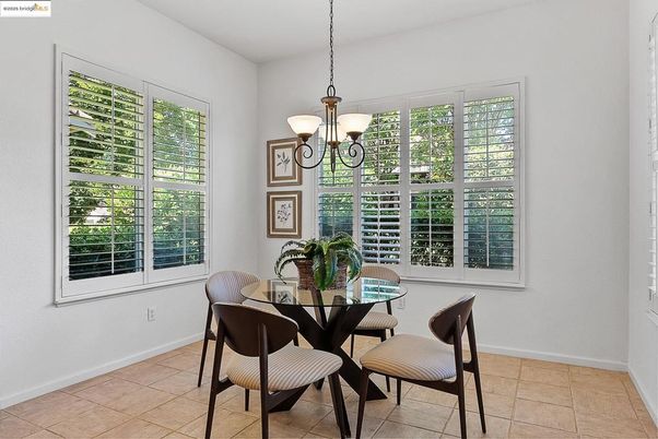 Dining room, Interior, Pendant Lights