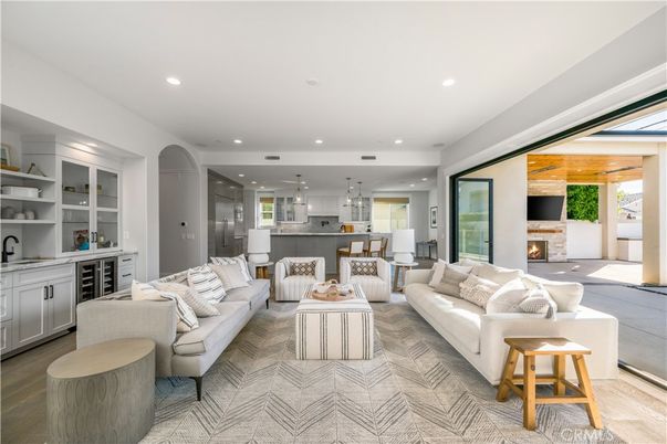 Fireplace, Interior, Kitchen, Living room, Pendant Lights, Recessed Lighting