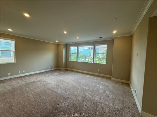 Empty room, Interior, Recessed Lighting