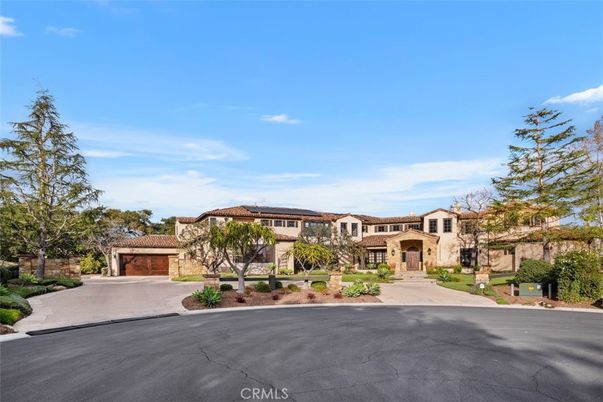 Attached, Exterior, Facade, Mediterranean