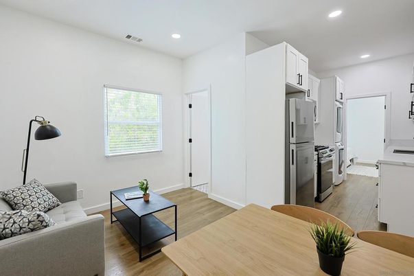 Interior, Kitchen, Living room, Recessed Lighting, Wood Texture Flooring
