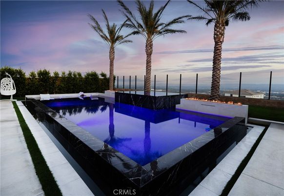 Exterior, Pool, Water