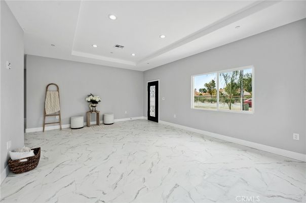 Empty room, Interior, Marble, Recessed Lighting
