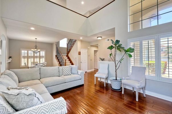 Chandelier, Dining room, Interior, Living room, Recessed Lighting, Wood Texture Flooring