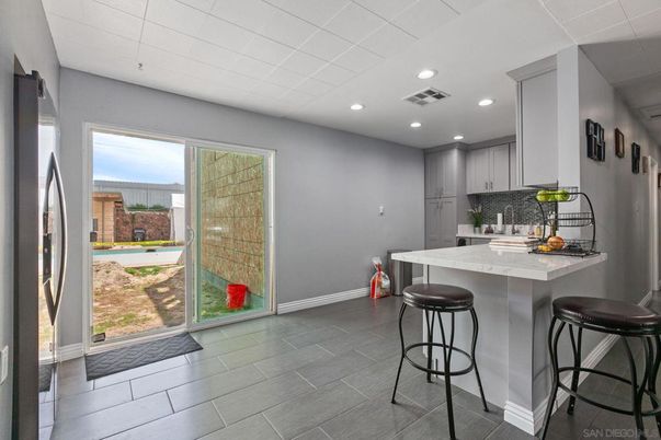 Interior, Kitchen, Recessed Lighting