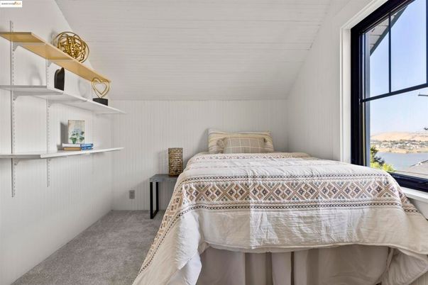Bedroom, Interior, Water
