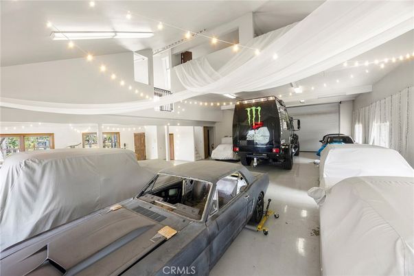Garage, Interior, Recessed Lighting