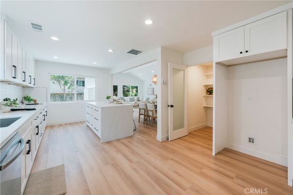 Dining room, Interior, Kitchen, Recessed Lighting, Wood Texture Flooring