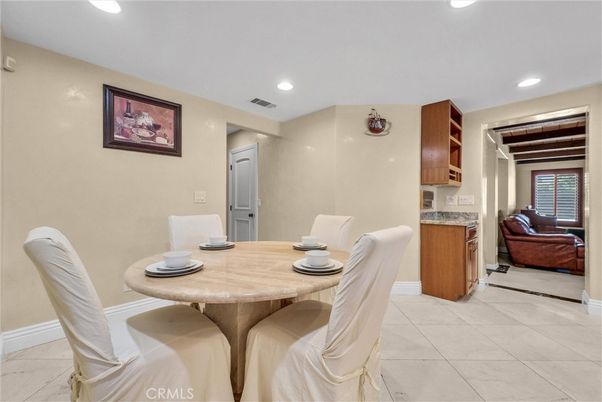 Dining room, Interior, Recessed Lighting