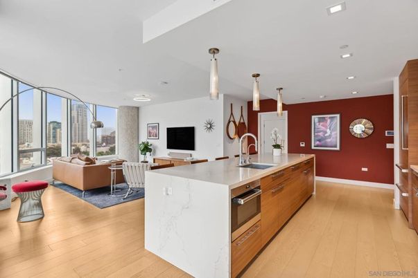Dining room, Interior, Kitchen, Living room, Pendant Lights, Recessed Lighting, Stainless Steel Appliances, Wood Texture Flooring