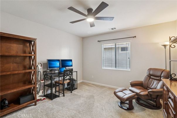 Home Office, Interior