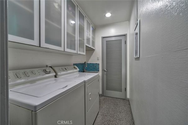 Interior, Recessed Lighting, Utility Closets, Washer