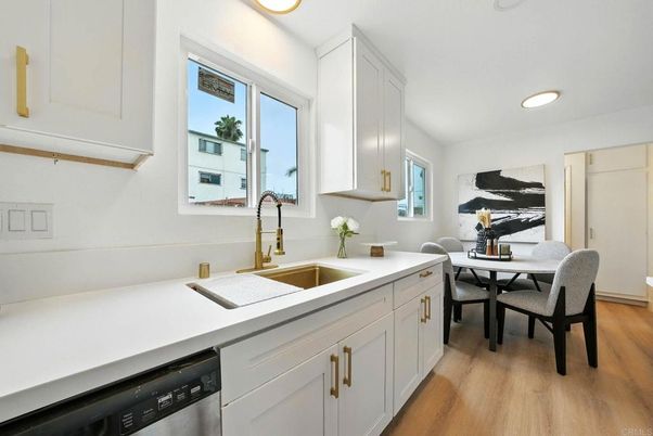 Dining room, Interior, Kitchen, Recessed Lighting, Wood Texture Flooring