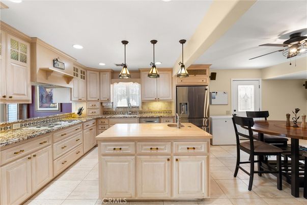 Dining room, Interior, Kitchen, Pendant Lights, Recessed Lighting