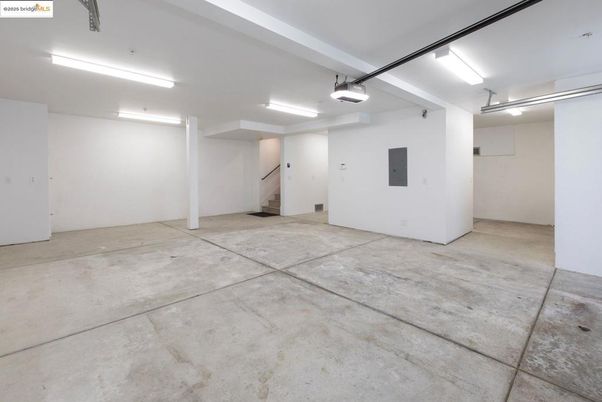 Garage, Interior