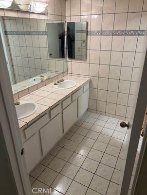 Bathroom, Dual Sink Vanities, Interior, Tile Countertops
