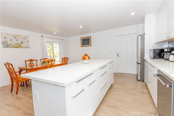 Dining room, Interior, Kitchen, Recessed Lighting, Wood Texture Flooring