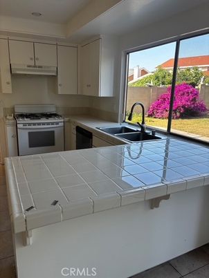 Interior, Kitchen, Tile Countertops