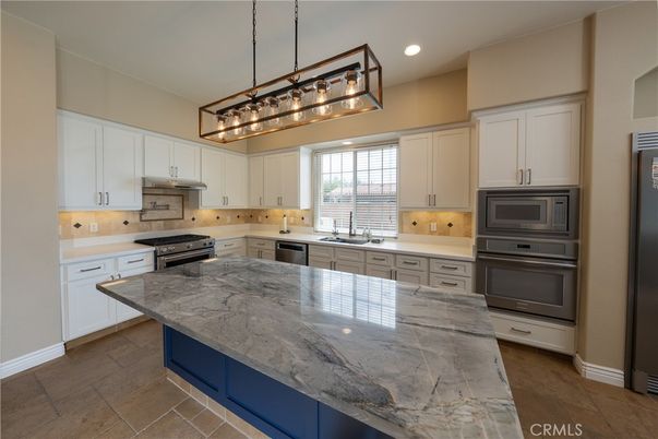 Interior, Kitchen, Pendant Lights, Recessed Lighting, Stainless Steel Appliances