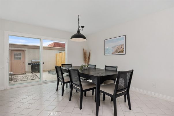 Dining room, Interior, Pendant Lights