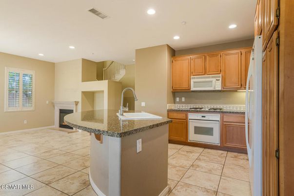 Fireplace, Interior, Kitchen, Recessed Lighting
