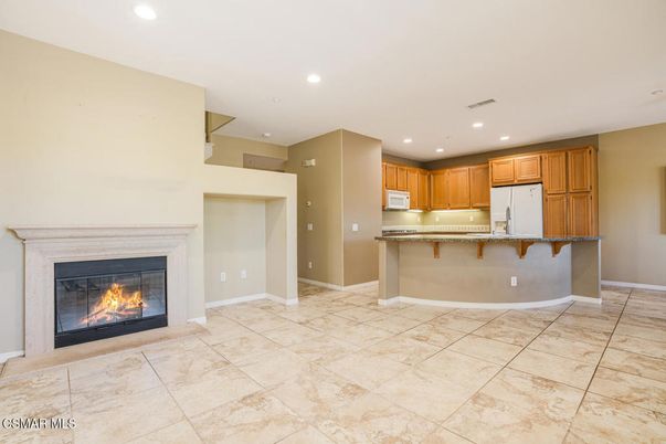 Fireplace, Interior, Kitchen, Recessed Lighting