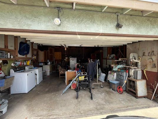 Garage, Interior, Washer