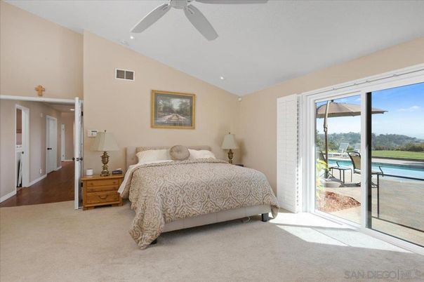 Bedroom, Interior, Recessed Lighting, Water