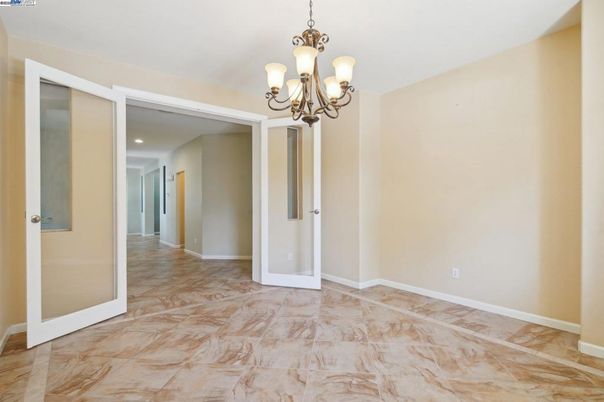 Chandelier, Empty room, Interior, Recessed Lighting