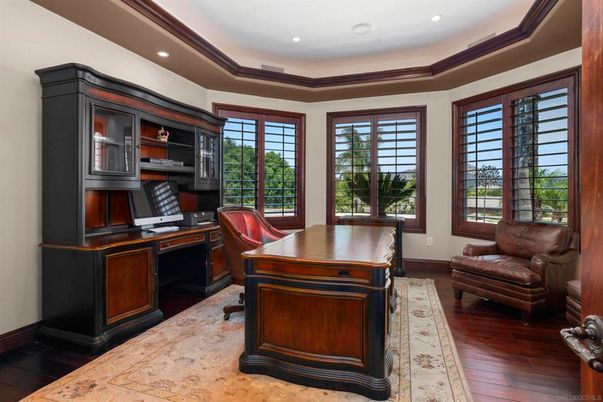 Home Office, Interior, Recessed Lighting, Wood Texture Flooring