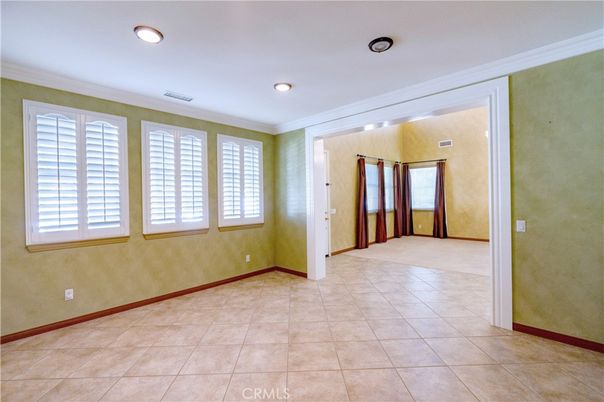Empty room, Interior, Recessed Lighting