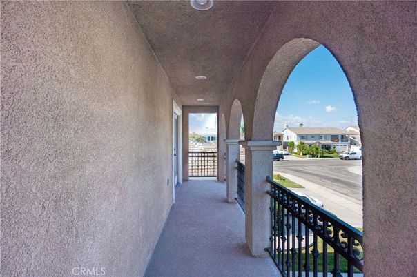 Exterior, Recessed Lighting