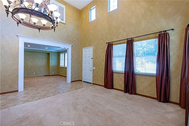 Chandelier, Empty room, Interior, Recessed Lighting