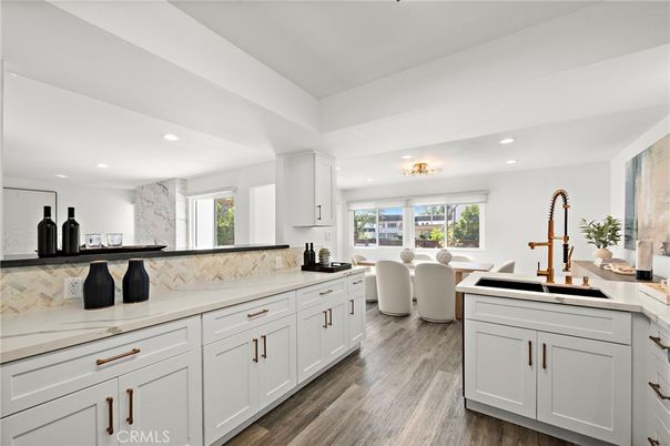 Dining room, Interior, Kitchen, Marble Walls, Recessed Lighting, Wood Texture Flooring
