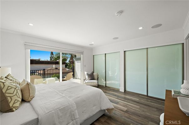 Bedroom, Interior, Recessed Lighting, Water, Wood Texture Flooring