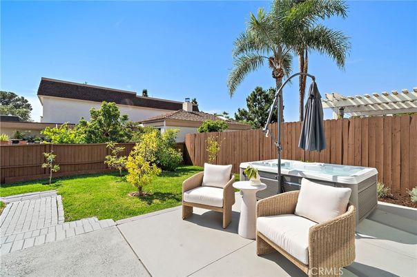 Exterior, Hot Tub