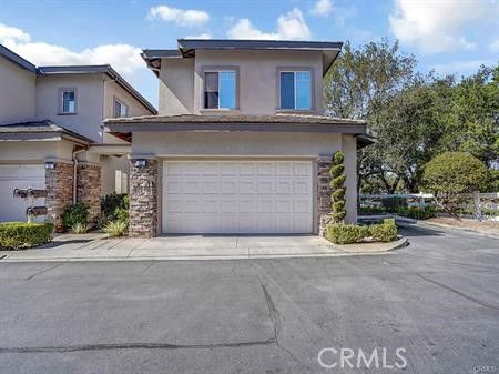 Attached, Exterior, Facade, Mediterranean