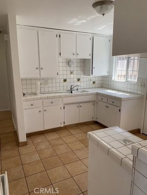 Interior, Kitchen, Tile Countertops