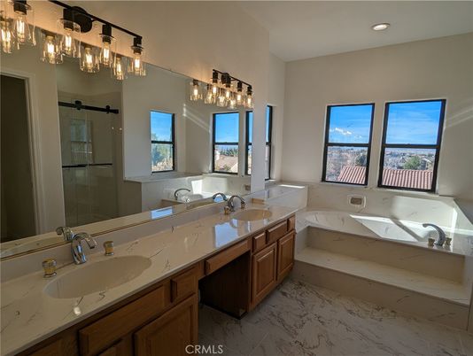 Bathroom, Dual Sink Vanities, Interior, Marble, Recessed Lighting